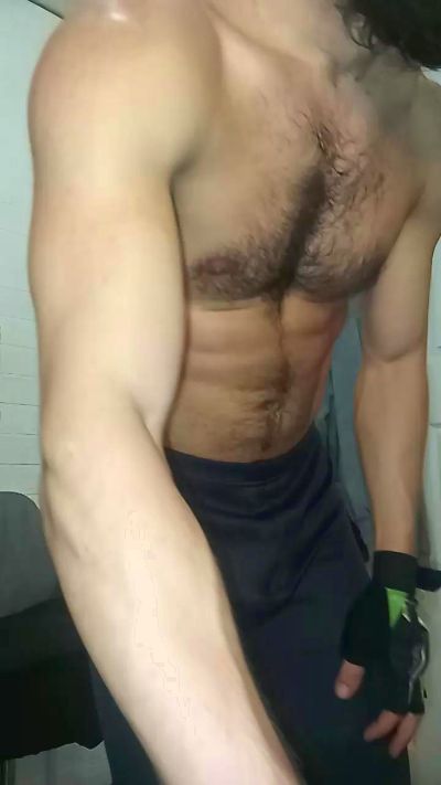 carlocamhot live cam on Cam4