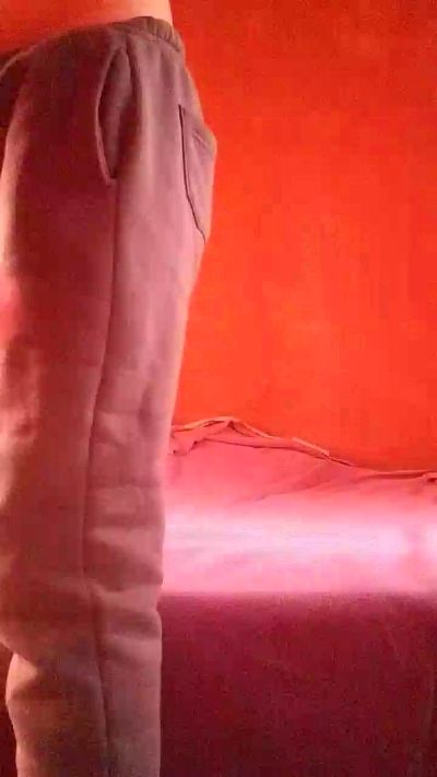 carlos4002sexy live cam on Cam4