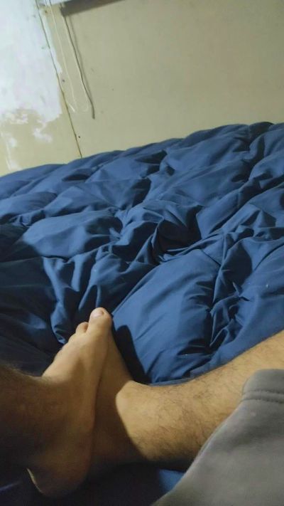 carlos7658 live cam on Cam4