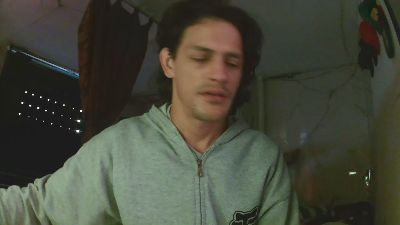 carlos9180 live cam on Cam4