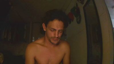 carlos9180 live cam on Cam4