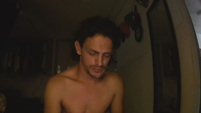 carlos9180 live cam on Cam4