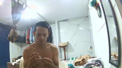 carlos9180 live cam on Cam4