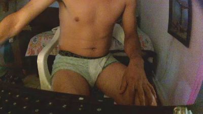 carlos9180 live cam on Cam4