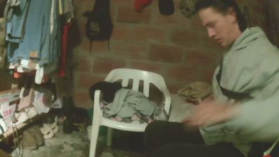 carlos9180 live cam on Cam4
