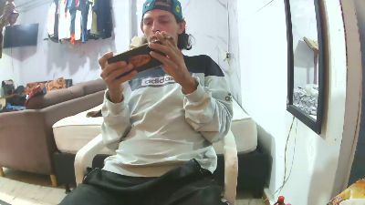 carlos9180 live cam on Cam4