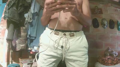 carlos9180 live cam on Cam4