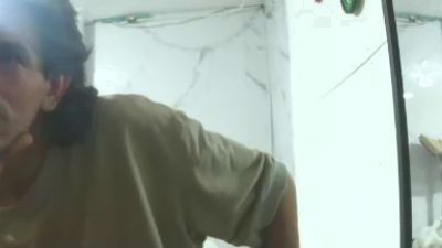 carlos9180 live cam on Cam4