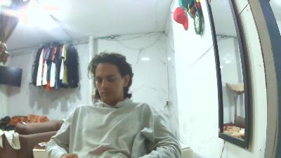 carlos9180 live cam on Cam4