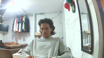 carlos9180 live cam on Cam4