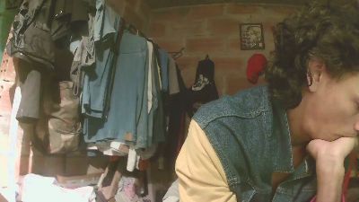 carlos9180 live cam on Cam4
