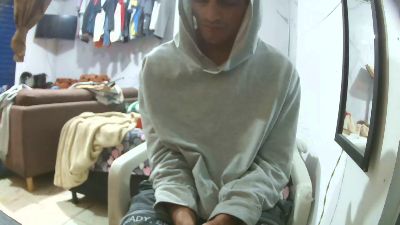 carlos9180 live cam on Cam4