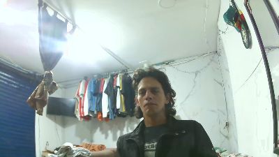 carlos9180 live cam on Cam4