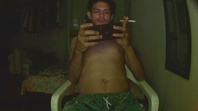 carlos9180 live cam on Cam4