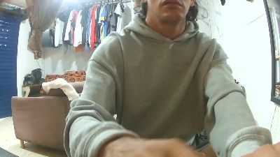 carlos9180 live cam on Cam4
