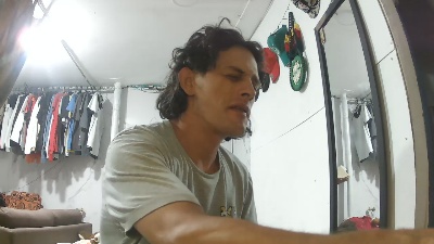 carlos9180 live cam on Cam4