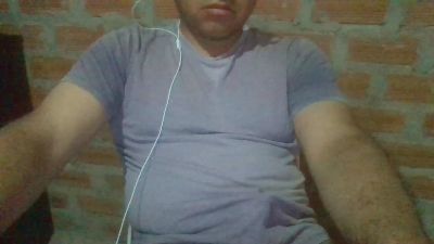 carlos_269929 live cam on Cam4