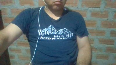 carlos_269929 live cam on Cam4