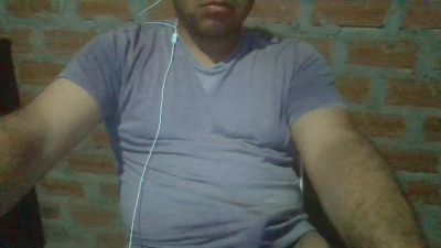 carlos_269929 live cam on Cam4