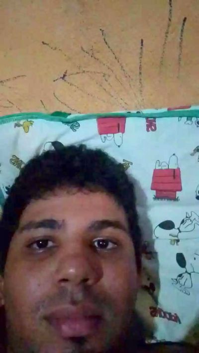 carlosed19 live cam on Cam4