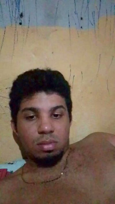 carlosed19 live cam on Cam4