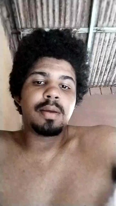 carlosed19 live cam on Cam4