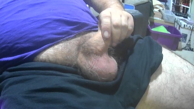 carlosh34 live cam on Cam4