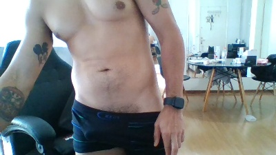 carlosyahoo live cam on Cam4