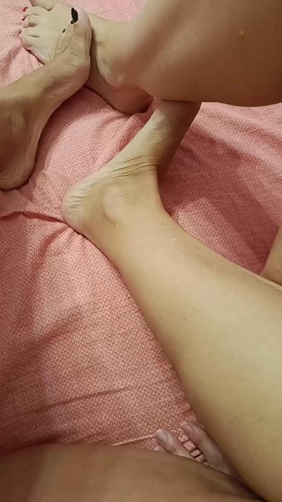carmentightpuss live cam on Cam4