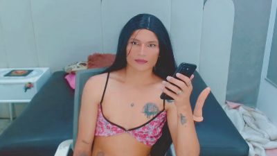 carol_lit live cam on Cam4