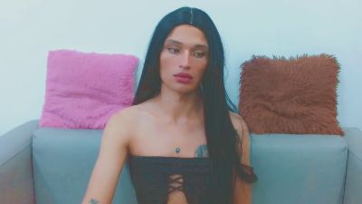 carol_lit live cam on Cam4