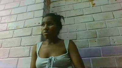 carole18 live cam on Cam4