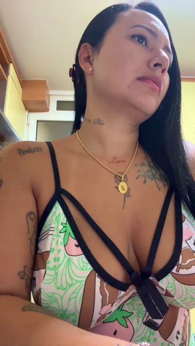 carolina321 live cam on Cam4