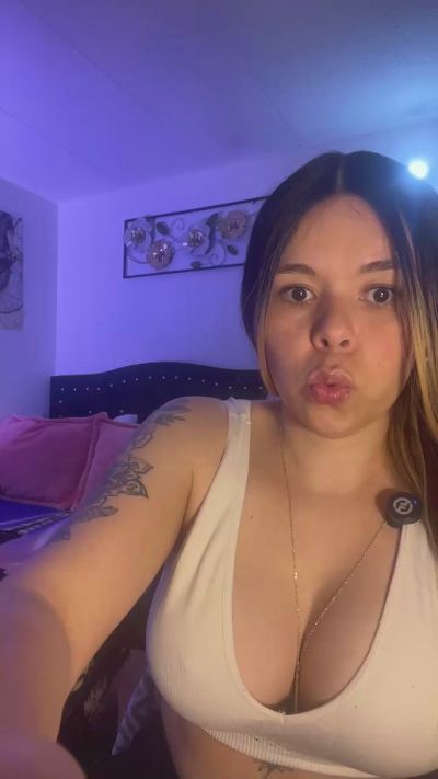 https://snapshots.xcdnpro.com/thumbnails/carolina8888?s=I2xRuooLoghTIXDu1hnsQNu/M5RDPqKuwPUghaD1neA= Live Cam4 Model