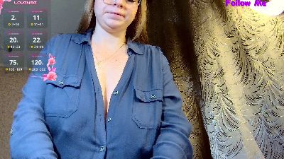 carolinadiamon3 live cam on Cam4