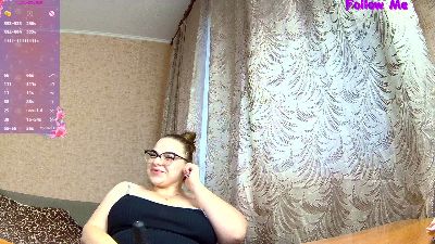 carolinadiamon3 live cam on Cam4