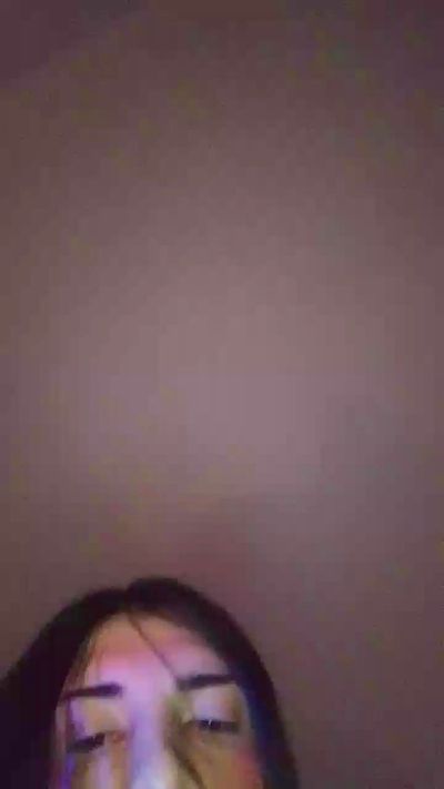 carolvxxx live cam on Cam4