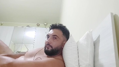 carontese live cam on Cam4
