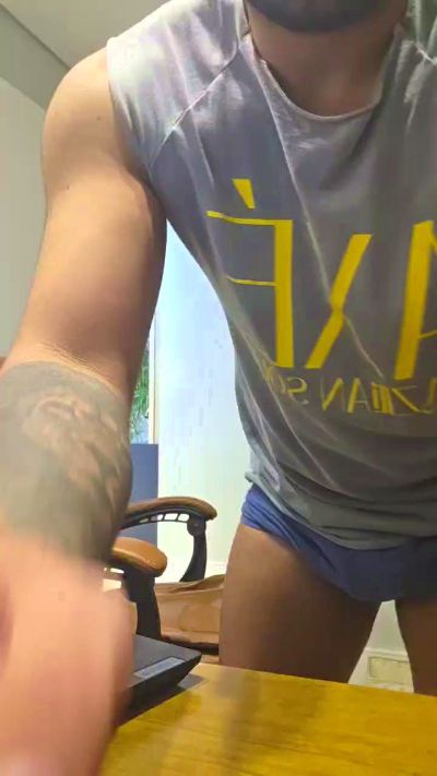casado348 live cam on Cam4
