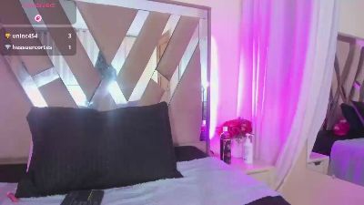 casey_lorens live cam on Cam4
