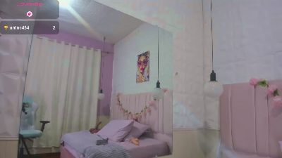 casey_lorens live cam on Cam4