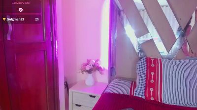 casey_lorens live cam on Cam4