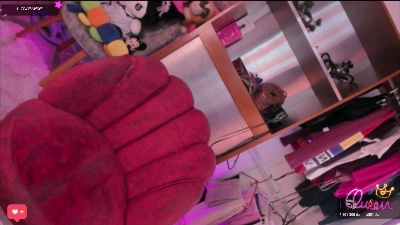 casiedilaurenti live cam on Cam4