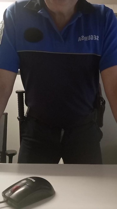 castigadore4 live cam on Cam4