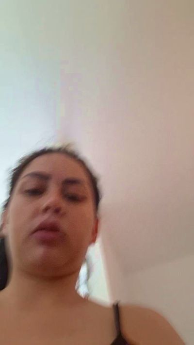 catalina827356 live cam on Cam4