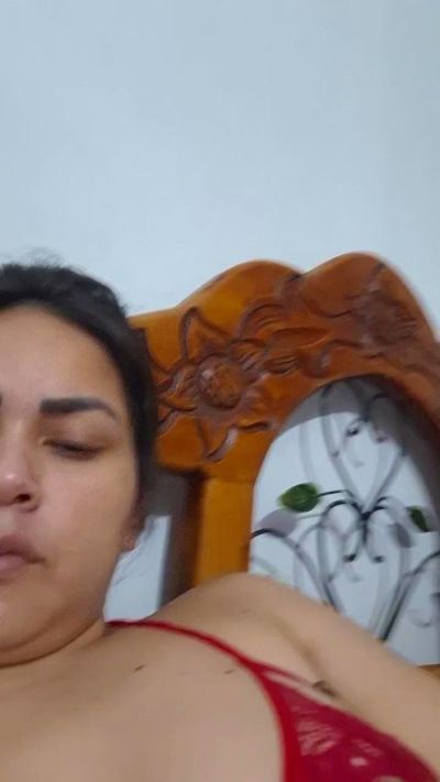 catalina827356 live cam on Cam4