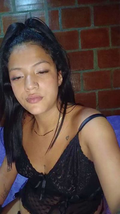 catalina_sexy live cam on Cam4
