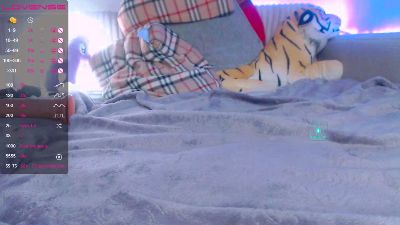 catchme8 live cam on Cam4