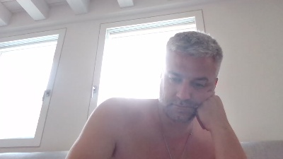 cavaliere1987 live cam on Cam4