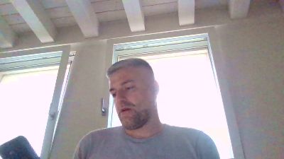 cavaliere1987 live cam on Cam4